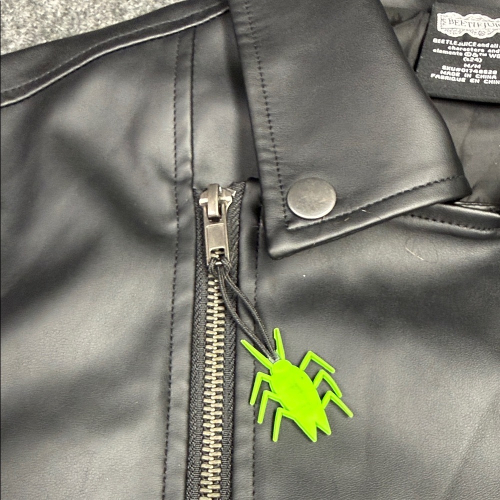 Beetlejuice Black Jacket - Picture 8 of 11